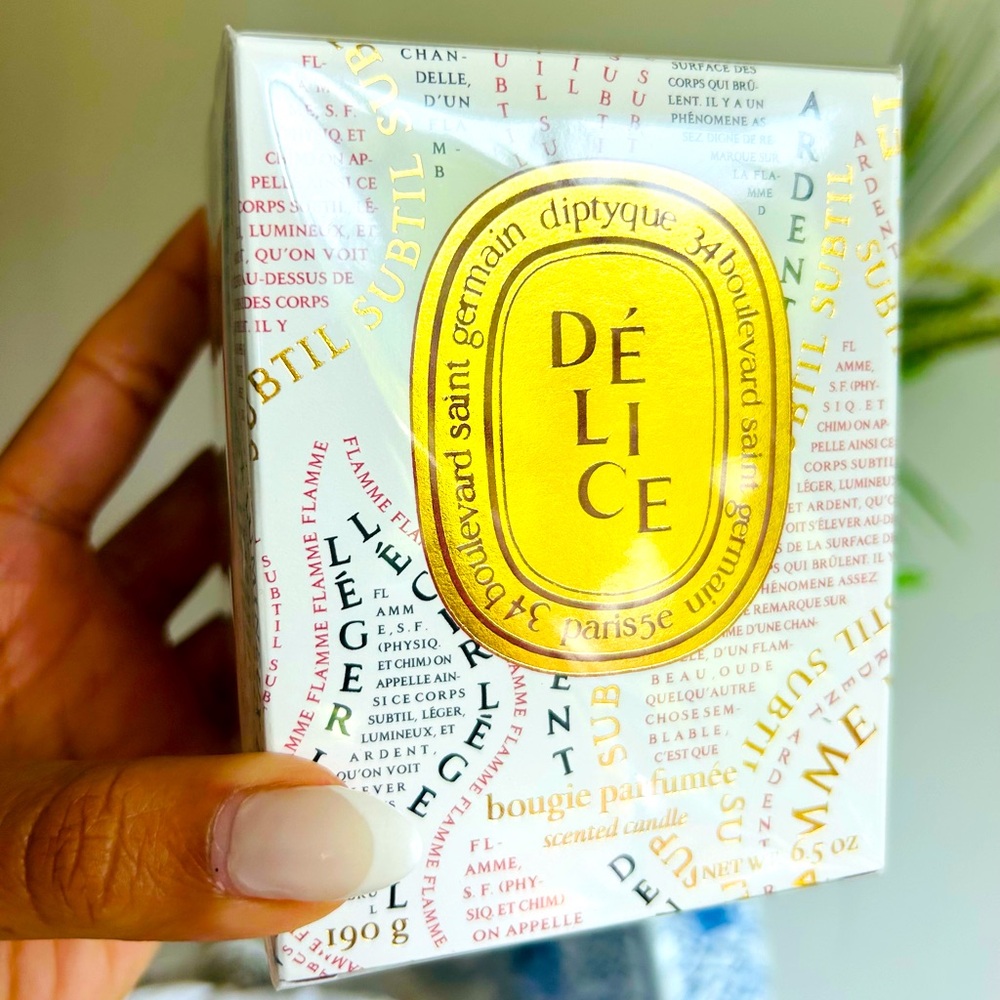 NWT - DIPTYQUE SCENTED CANDLE - DELICE 6.5OZ